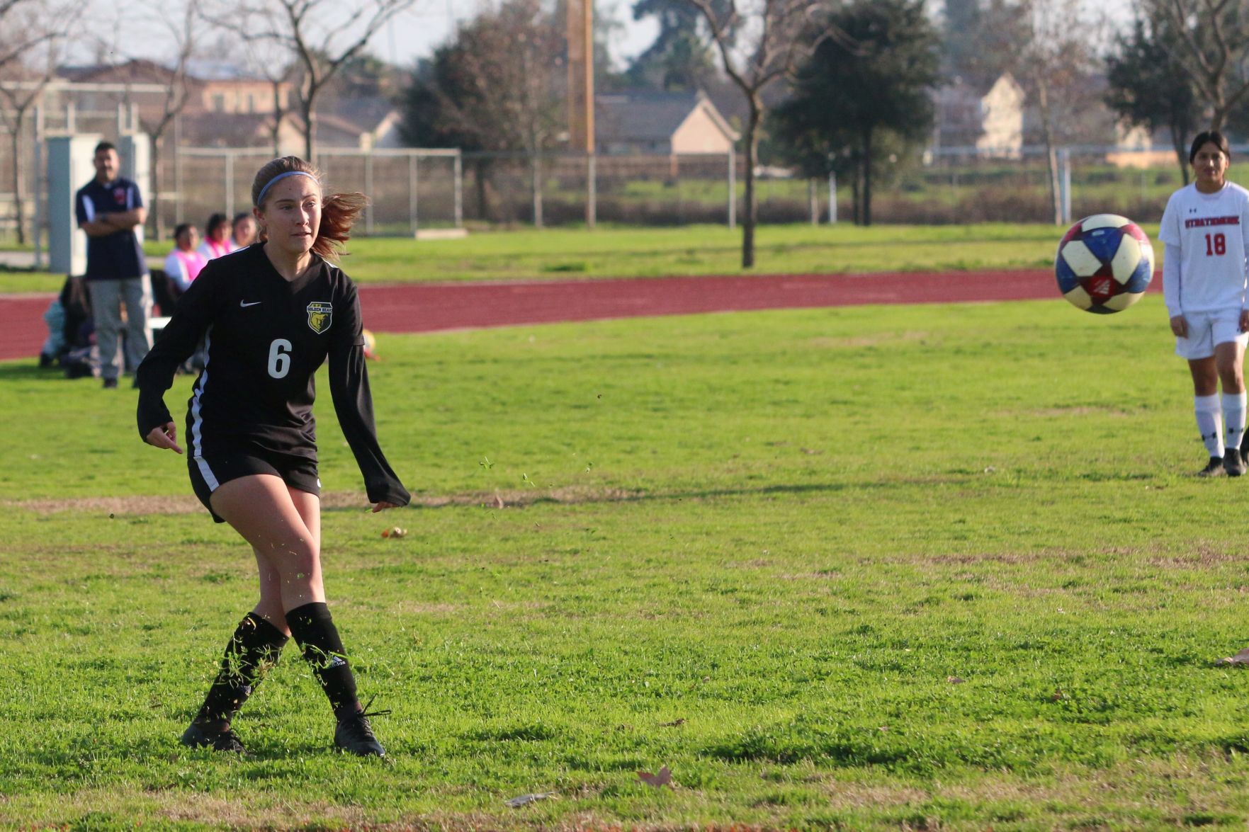 Fagundes’ goal downs Spartans, SP takes sole possession of first